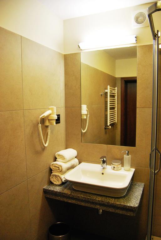 Maison d'hôtes Dwor Spalice à Oleśnica Chambre photo